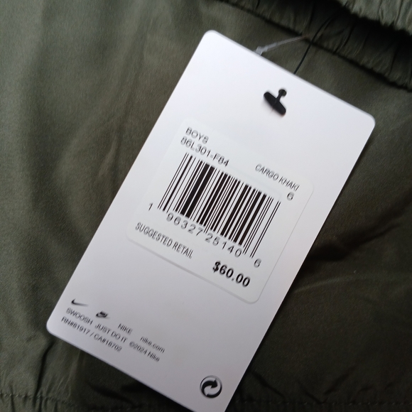 Nike Boys Dri-Fit Windbreaker Jacket | Cargo Khaki Tan | Size 6 | NWT - Picture 5 of 10
